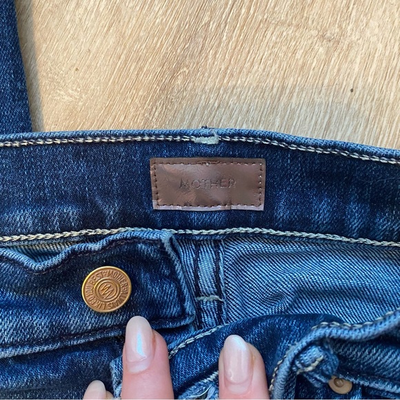 MOTHER High Waisted Rascal Sneak Fray - Picture 3 of 8